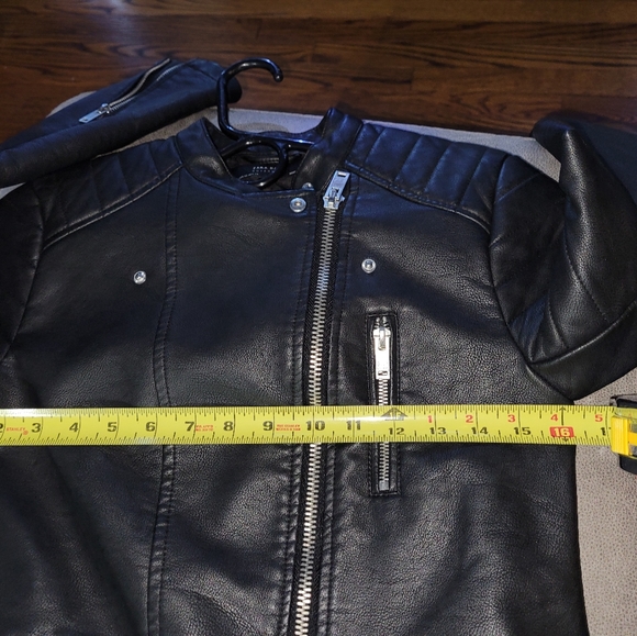 Zara mock leather jacket - Picture 3 of 5